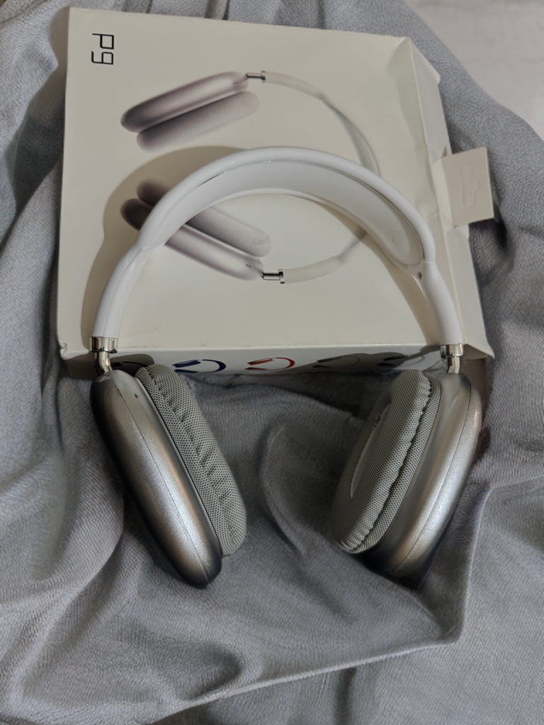 P9 Wireless Headphones